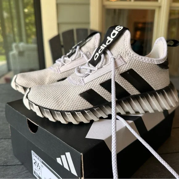 adidas gazelle silver green womens Adidas Kaptir 2.0 Running Shoe main image 0
